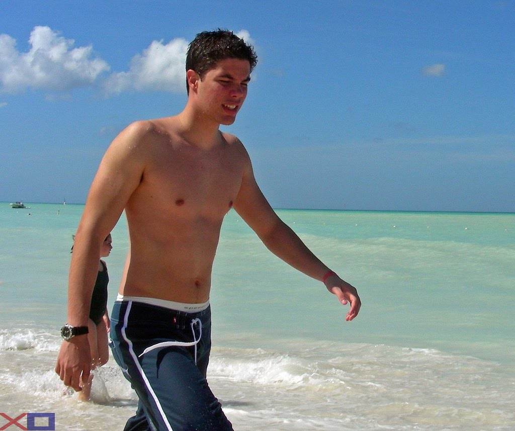 หนุ่มน้อย