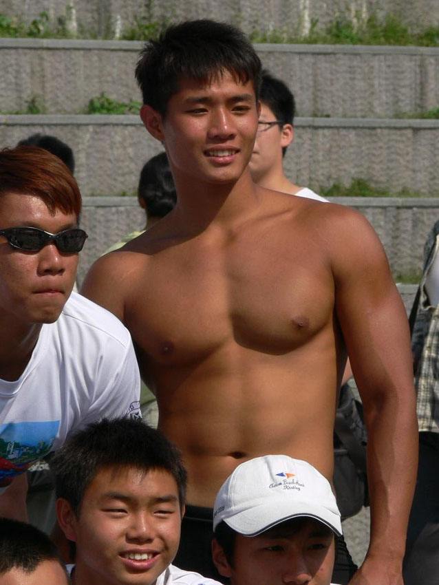 หนุ่มน้อย