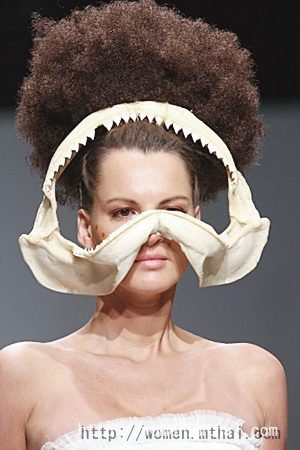 เก็บตก แฟชั่นโชว์ไอเดียล้ำ แต่ฮากันเป็นล่ำเป็นสัน