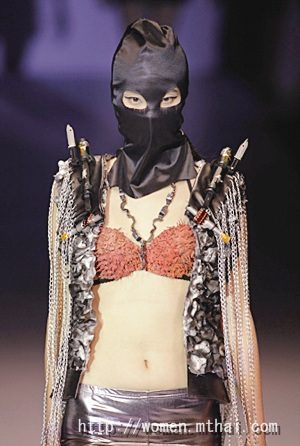 เก็บตก แฟชั่นโชว์ไอเดียล้ำ แต่ฮากันเป็นล่ำเป็นสัน