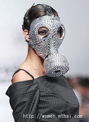 เก็บตก แฟชั่นโชว์ไอเดียล้ำ แต่ฮากันเป็นล่ำเป็นสัน