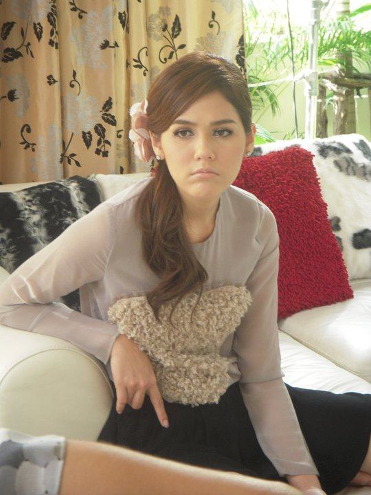 ชมพู่ อารยา กับชุดของที่ใส่เล่นละคร