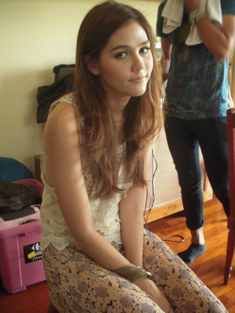 ชมพู่ อารยา กับชุดของที่ใส่เล่นละคร