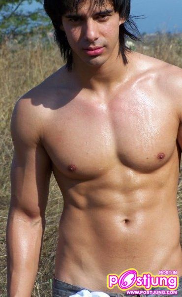 เอเชียบ้าง ฝรั่งบ้าง