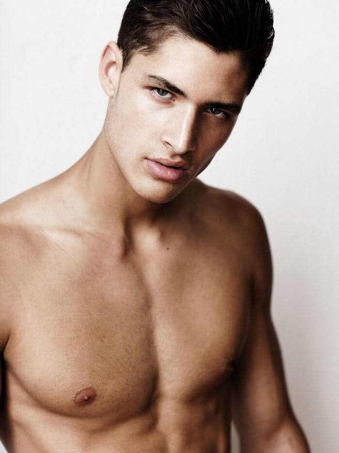 นายแบบเซ็กซี่เบาๆ