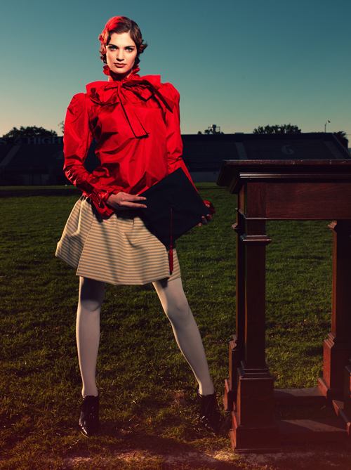 1 คนกล่าวคำสัตย์ปฏิญาณในวันจบการศึกษา