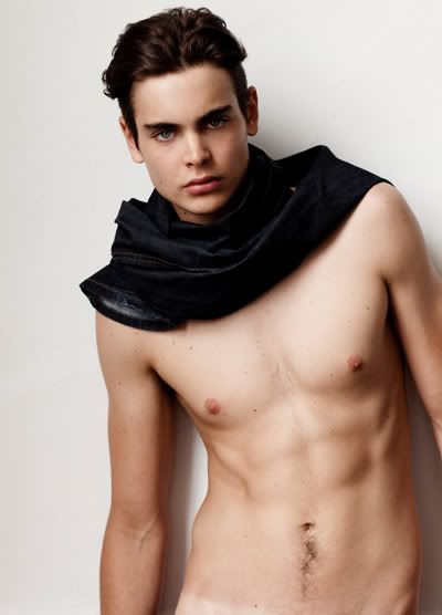 นายแบบหุ่นเซ็กซี่