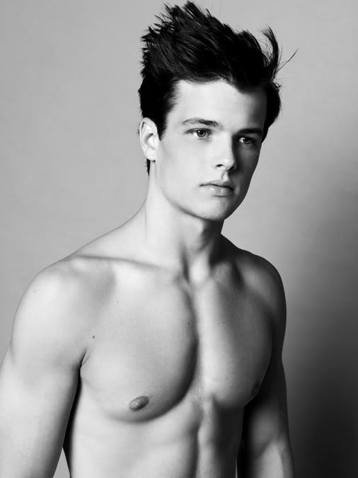 นายแบบหุ่นเซ็กซี่