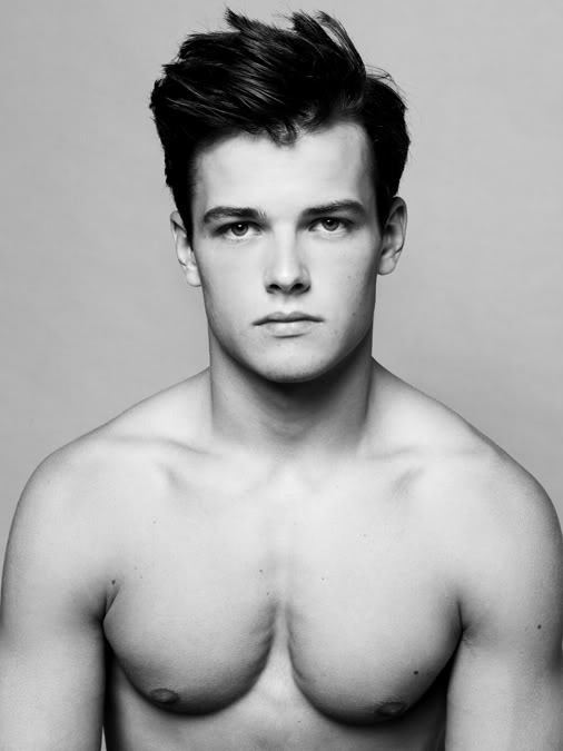 นายแบบหุ่นเซ็กซี่