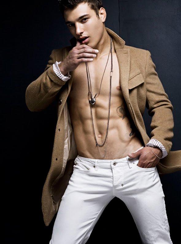 นายแบบหุ่นเซ็กซี่