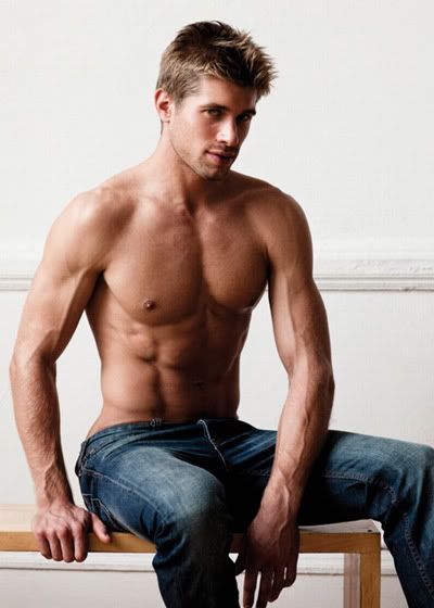 นายแบบหุ่นเซ็กซี่