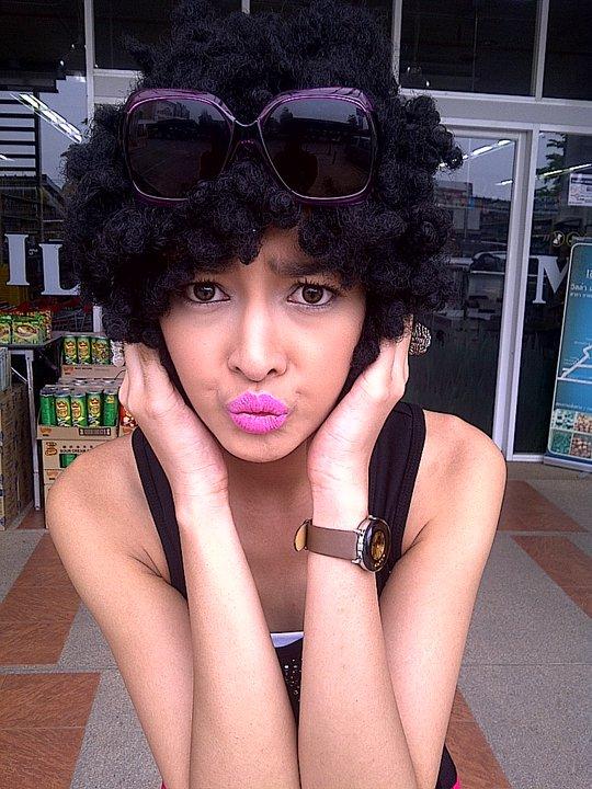 ดาราทำท่าปากจู๋ แบ๊วๆน่ารักๆ