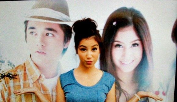 ดาราทำท่าปากจู๋ แบ๊วๆน่ารักๆ