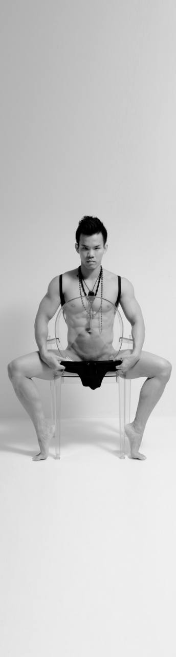 แรงเข้มกับ Ricky Tang