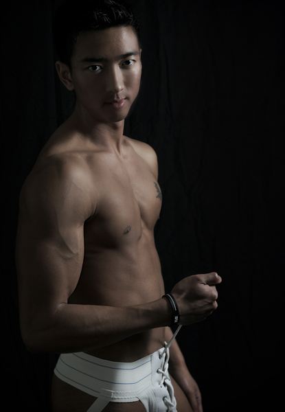 ตี๋ล่ำๆ