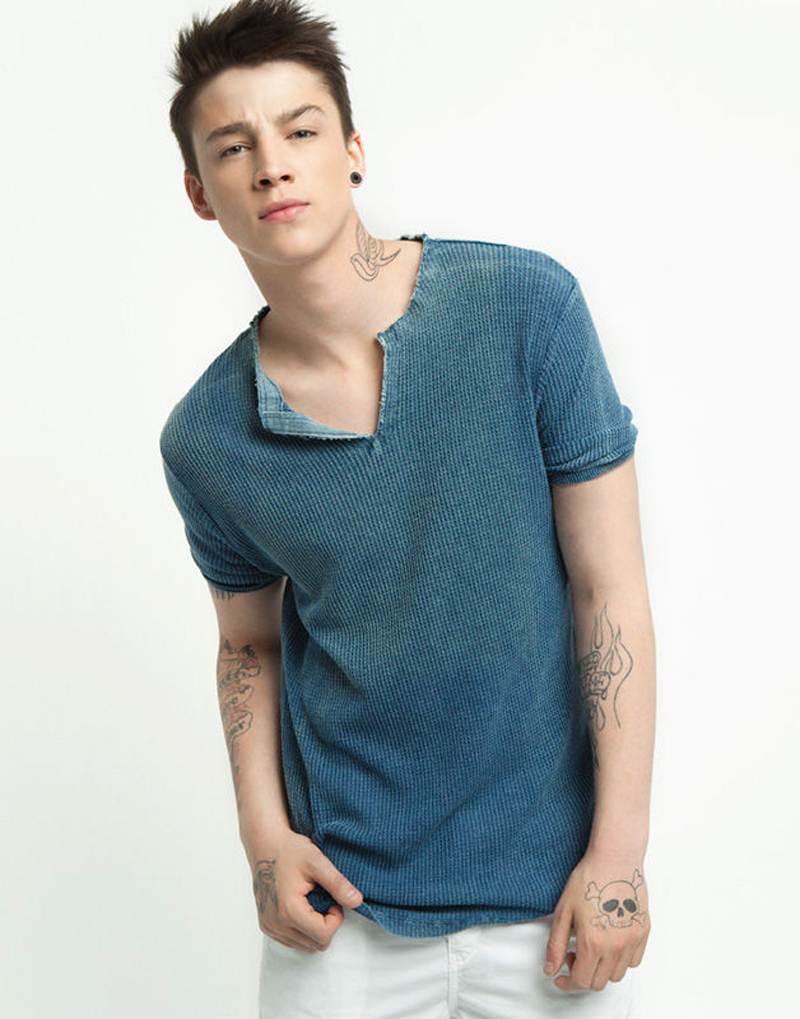 นายแบบหนุ่มน้อยAsh Stymestกับแฟชั่นเสื้อผ้าเท่ๆ