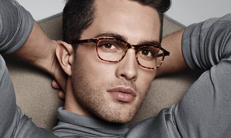 แว่นตาเท่ๆกับหนุ่มเท่ๆ