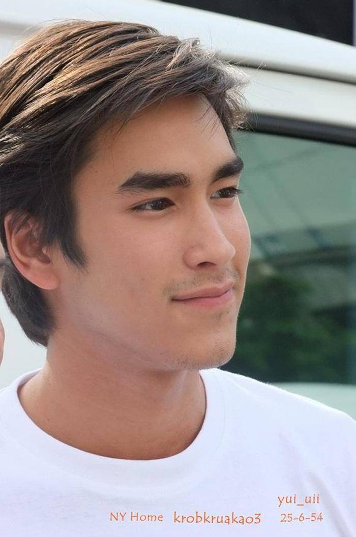 ณเดชน์ งานรณรงค์เลือกตั้ง"รวมพลคนรุ่นใหม่ หัวใจประชาธิปไตย"