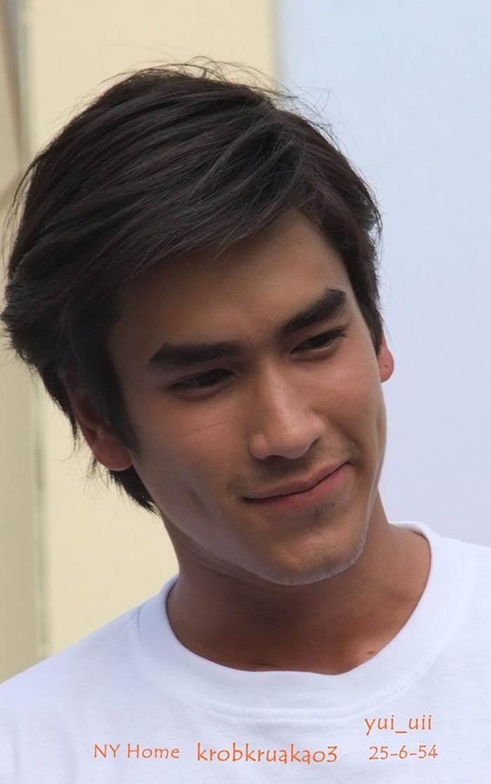 ณเดชน์ งานรณรงค์เลือกตั้ง"รวมพลคนรุ่นใหม่ หัวใจประชาธิปไตย"
