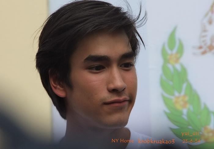 ณเดชน์ งานรณรงค์เลือกตั้ง"รวมพลคนรุ่นใหม่ หัวใจประชาธิปไตย"