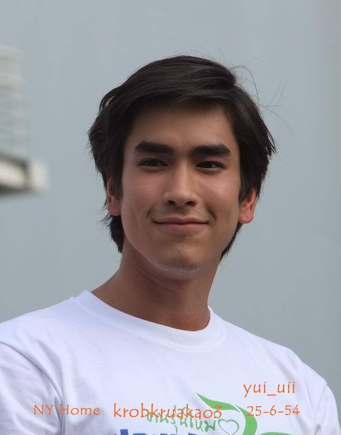 ณเดชน์ งานรณรงค์เลือกตั้ง"รวมพลคนรุ่นใหม่ หัวใจประชาธิปไตย"