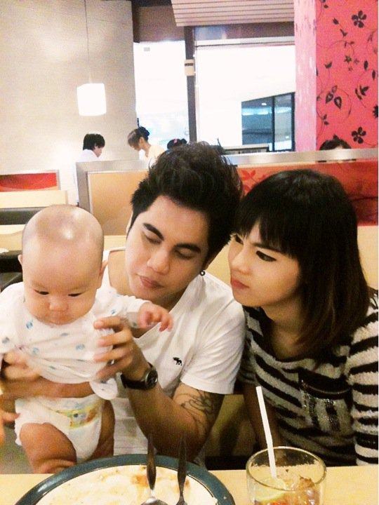 น้องนับเงิน น่ารักมาก คุณแม่สวย คุณพ่อก็หล่อค่า