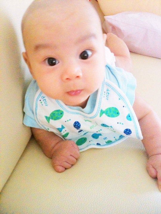 น้องนับเงิน น่ารักมาก คุณแม่สวย คุณพ่อก็หล่อค่า