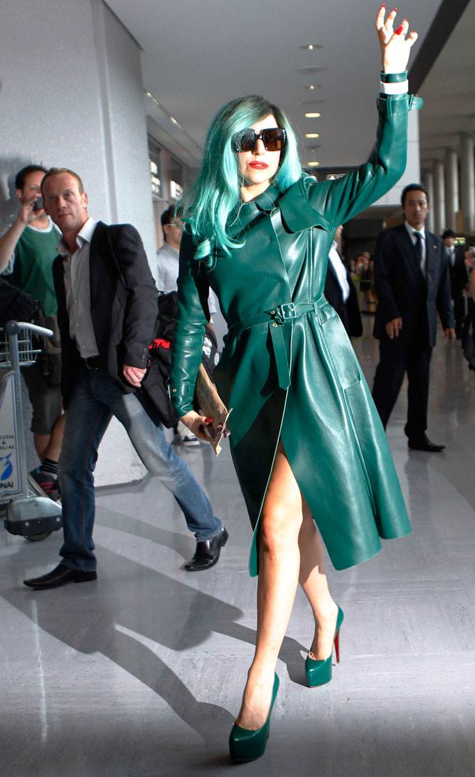 Lady GaGa The Edge Of Glory / Born This Way @ Tokyo Japan,6/25/11