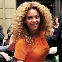 Beyoncé Goes Shopping With Piers Morgan