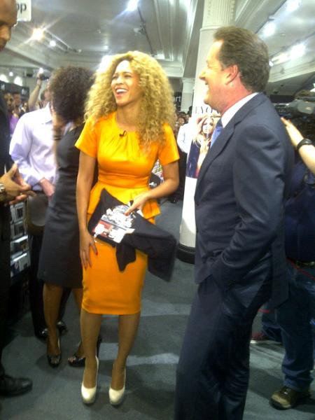 Beyonc&eacute; Goes Shopping With Piers Morgan
