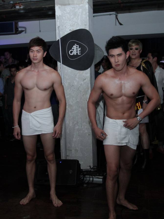 มาโหวตให้ Sexy's men จากงาน Attitude Party กันดีกว่า