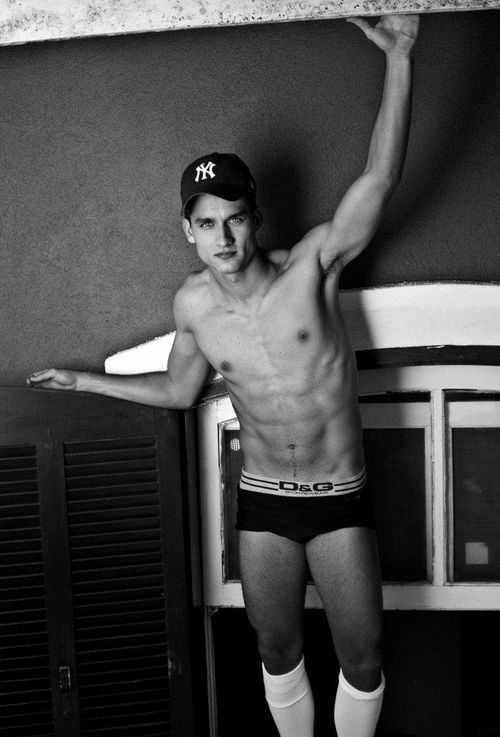 หนุ่มนักฟุตบอล