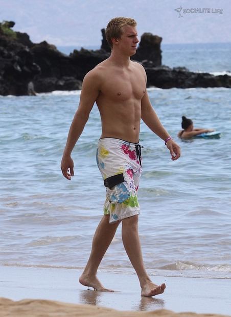 หนุ่มนักฟุตบอล