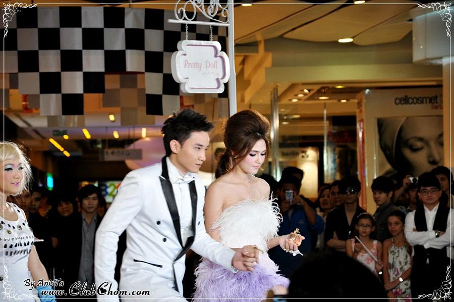 ชมพู่ อารยา เปิดตัวน้ำหอมคนเยอะมากๆ