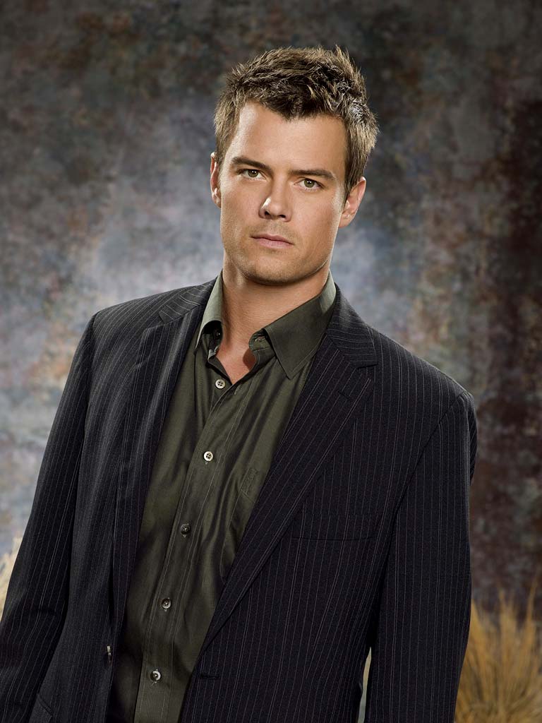 วันนี้เด่นไปดู Tranformers3 มาชอบนักแสดงคนนี้มากค่ะ Josh Duhamel