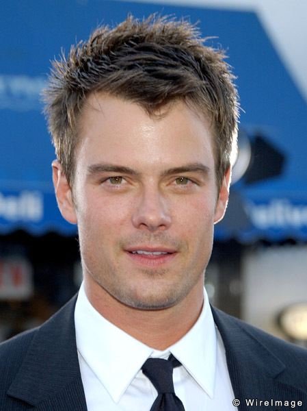 วันนี้เด่นไปดู Tranformers3 มาชอบนักแสดงคนนี้มากค่ะ Josh Duhamel