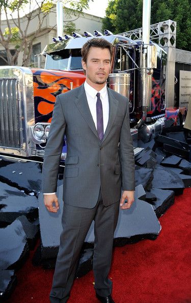 วันนี้เด่นไปดู Tranformers3 มาชอบนักแสดงคนนี้มากค่ะ Josh Duhamel