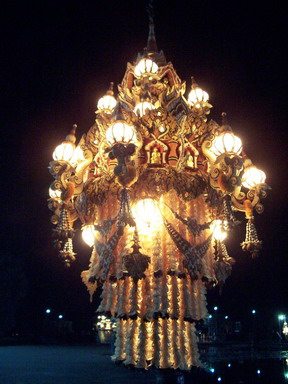 โคมที่สุโขทัยสวยจริงๆ