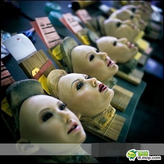 ตุ๊กตานู๊ดขนาดเท่าคนจริง