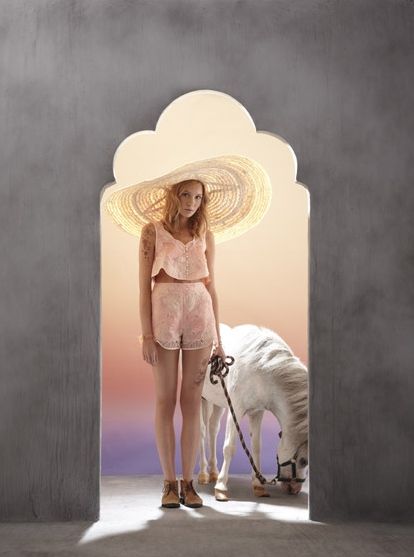 PIC. sretsis spring summer 2011