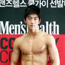 ประกวดหนุ่มหล่อจากเมืองจีน (รึเปล่า) คร๊าบบบ อิอิ