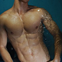 คนนี้ลูกครึ่งป่าวอ่ะครับ