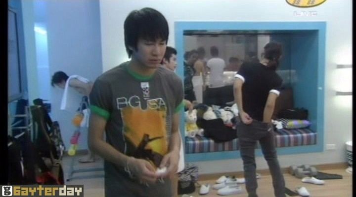 อ้น AF8 โชว์หวิว! เปลี่ยนกางเกงหน้ากล้อง