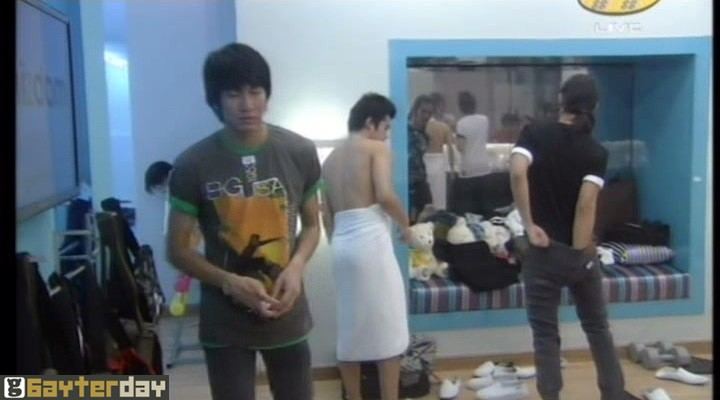 อ้น AF8 โชว์หวิว! เปลี่ยนกางเกงหน้ากล้อง