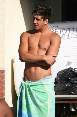 เด็กนอกหุ่นเฟิร์ม