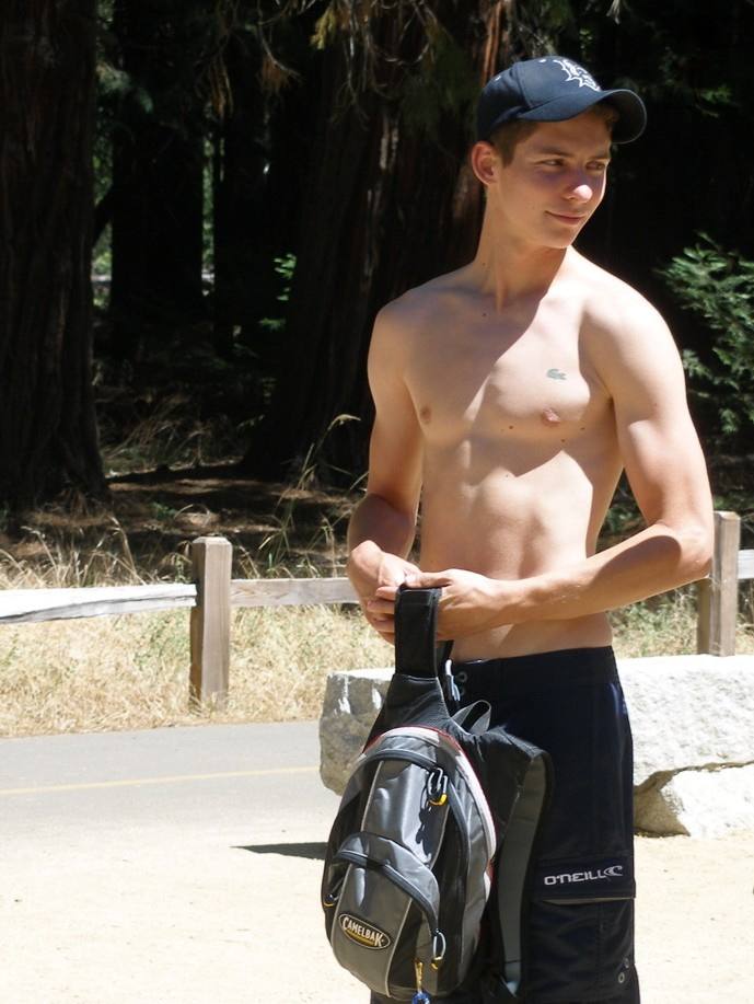 เด็กนอกหุ่นเฟิร์ม