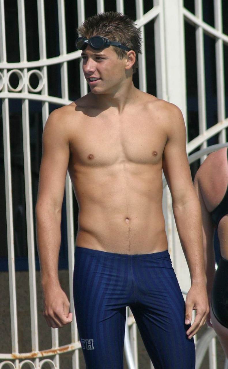 เด็กนอกหุ่นเฟิร์ม