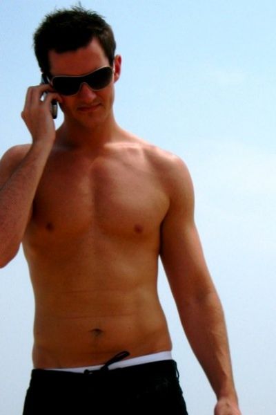 หนุ่มๆชายทะเล