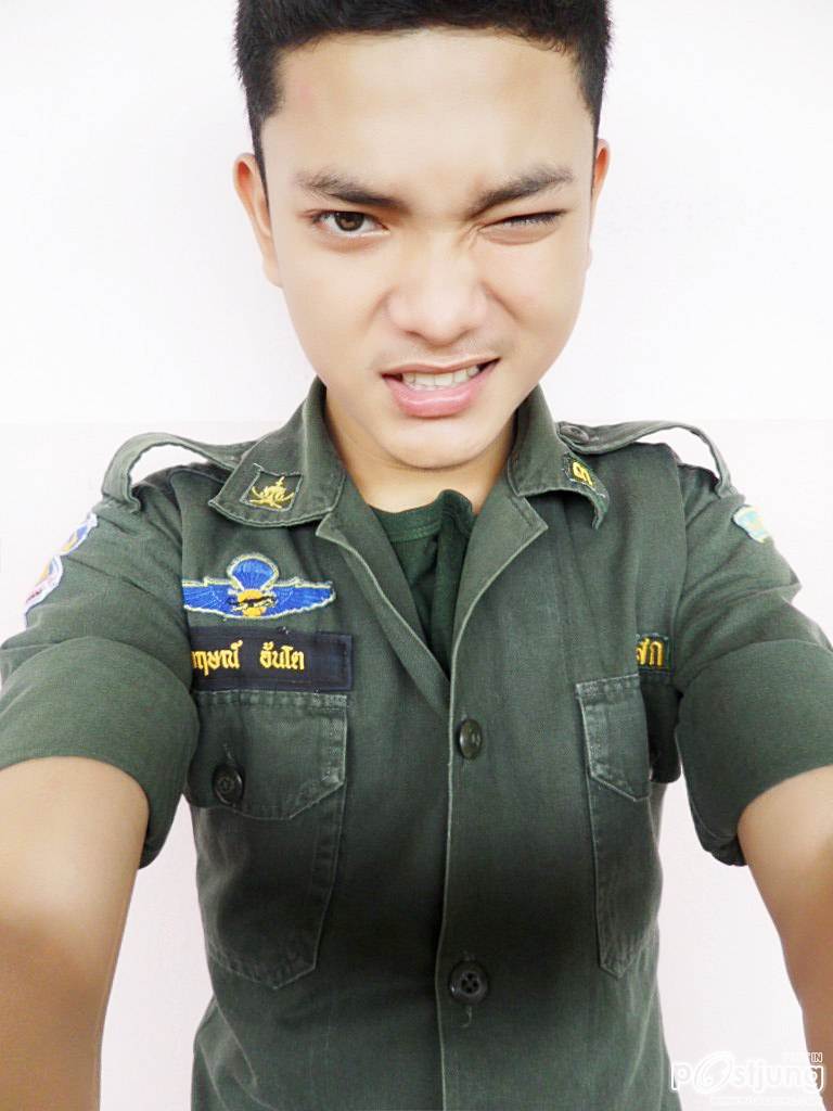 รด.หล่อๆค่ะ