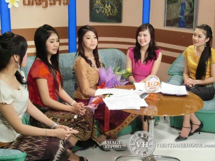 ตามมาดูสาว ลาวถ่ายแบบ